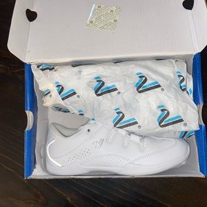 varsity cheer shoes